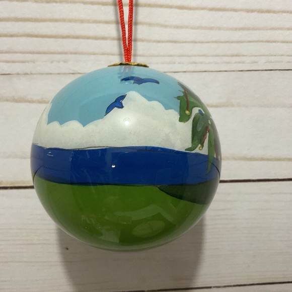 Reverse Inside Painted Glass Art Christmas Ornament & Box Golfing Santa Le Bien - Picture 2 of 2